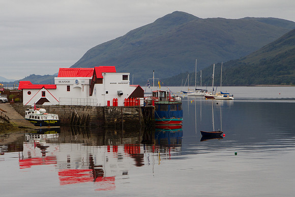 Fort william harbour in the morning 4