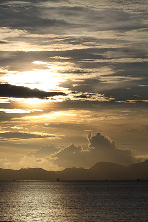 Lankawi Sunset looking to Thailand