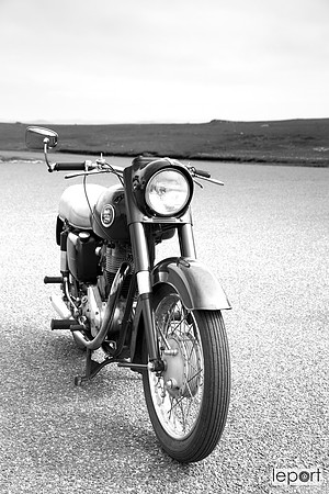 1955 Ariel